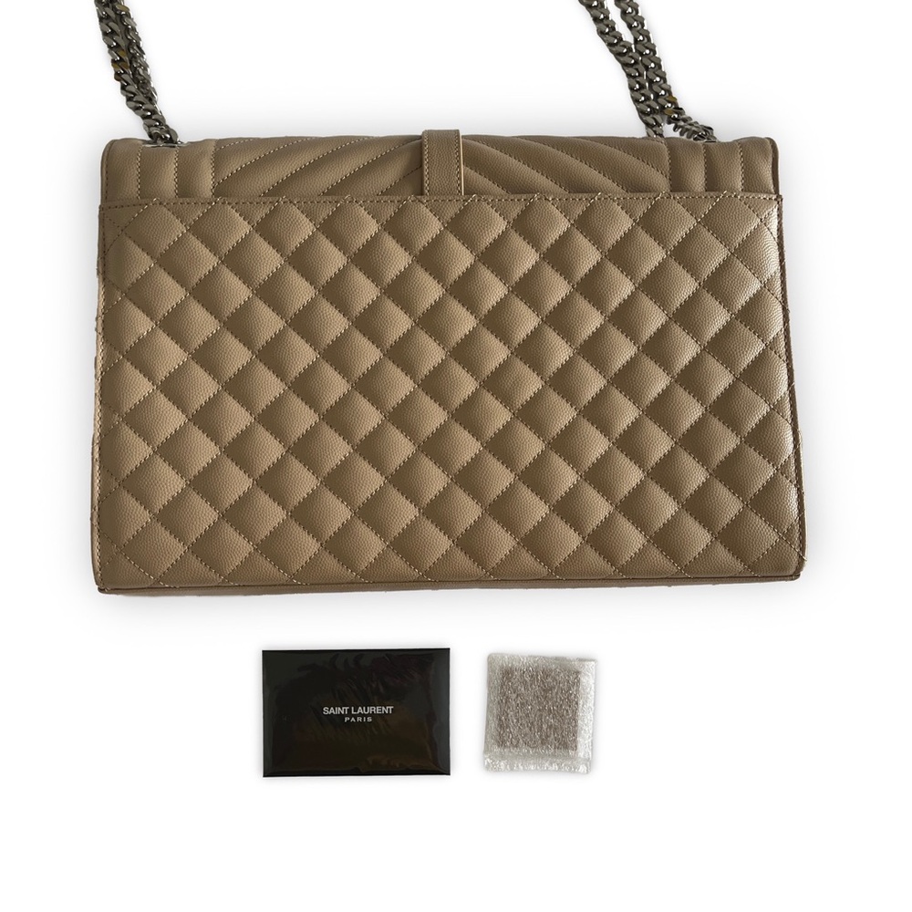 Saint Laurent Large Envelope Chain Shoulder Bag Beige - Picture 4 of 10